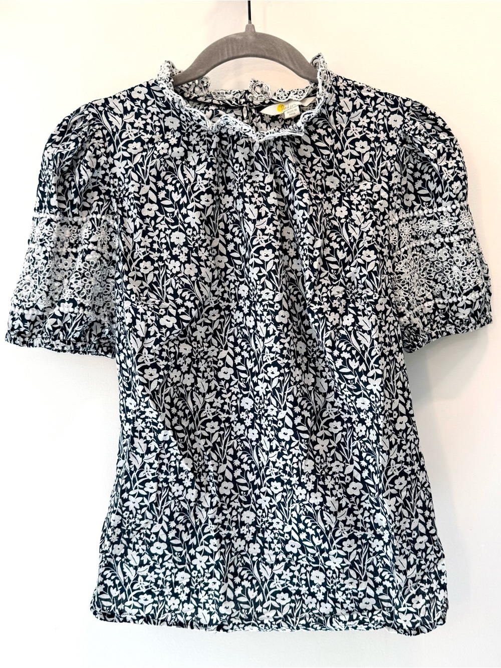 Boden Navy & White Floral Puff-Sleeve Blouse
